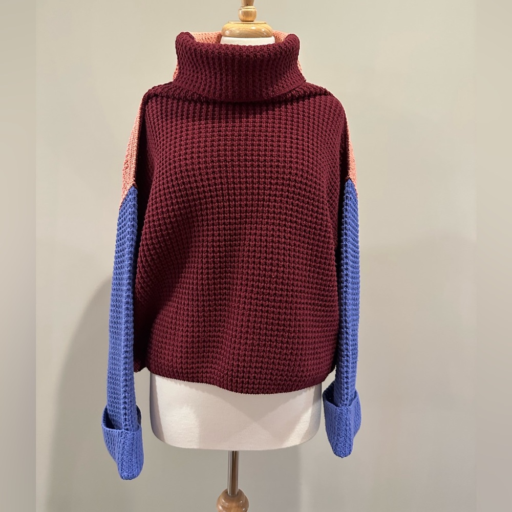 Free People chunky knit color block sweater. Cowl neck size S/P